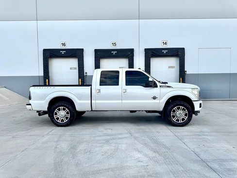 Used 2016 Ford F250 Platinum w/ Platinum Package AWD/4WD image 23