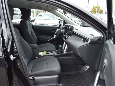 Certified 2024 Toyota Corolla Cross LE AWD/4WD image 25