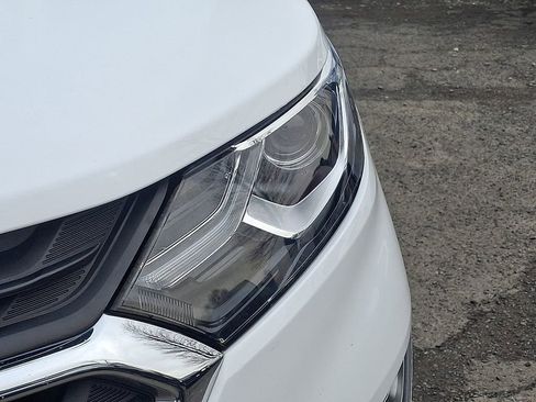 Used 2021 Chevrolet Equinox LT image 36