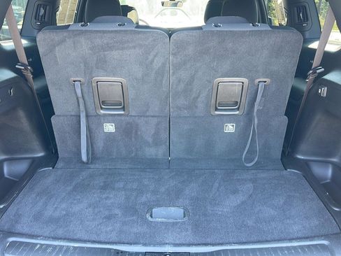 Used 2025 Jeep Grand Cherokee L Laredo w/ Luxury Tech Group I RWD image 29