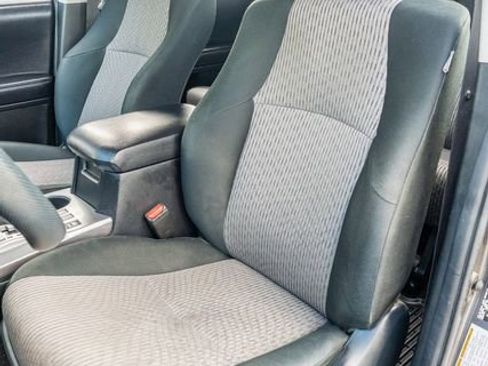 Used 2019 Toyota 4Runner SR5 4X4 W/ UPGRADES / GREAT image 19