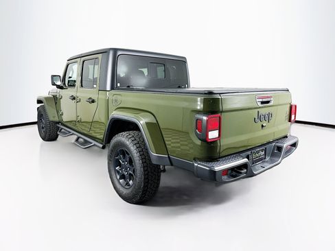 Used 2023 Jeep Gladiator Willys image 5