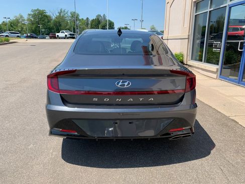 Used 2023 Hyundai Sonata SEL w/ Preferred Accessory Package FWD image 6