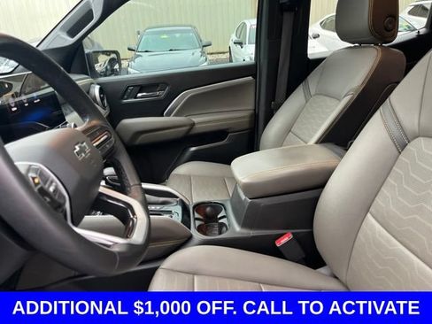 Used 2023 Chevrolet Colorado ZR2 w/ ZR2 Convenience Package III AWD/4WD image 9