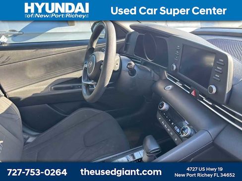 Used 2023 Hyundai Elantra Blue w/ Cargo Package image 7