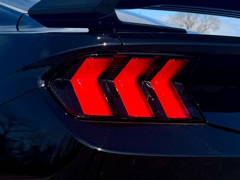 Used 2025 Ford Mustang GT Premium image 22