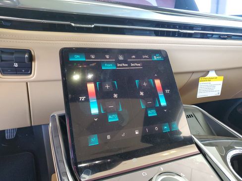 New 2025 Cadillac Escalade IQ Sport 2 image 27