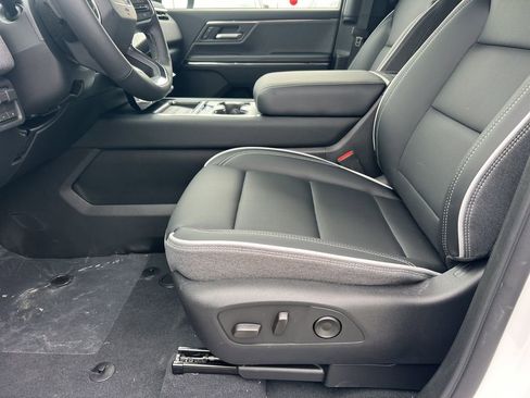 New 2026 GMC Sierra EV Elevation image 14