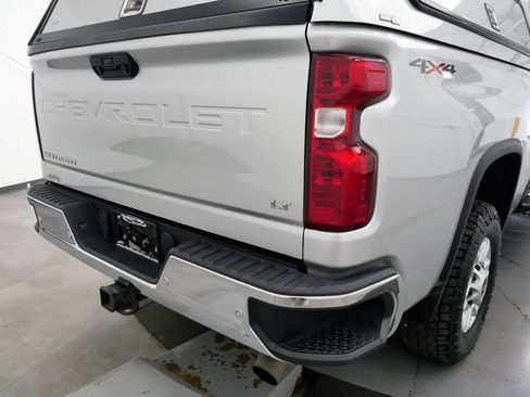Used 2021 Chevrolet Silverado 2500 LT w/ Convenience Package AWD/4WD image 34