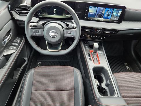 New 2026 Nissan Kicks SR w/ Cold Weather Package FWD image 11