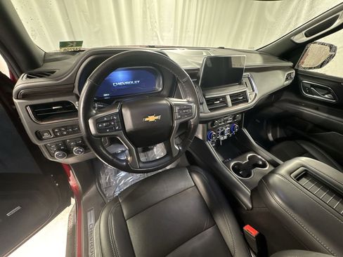 Used 2022 Chevrolet Tahoe LT w/ Luxury Package image 16