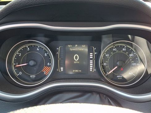 Used 2014 Jeep Cherokee Sport AWD/4WD image 19