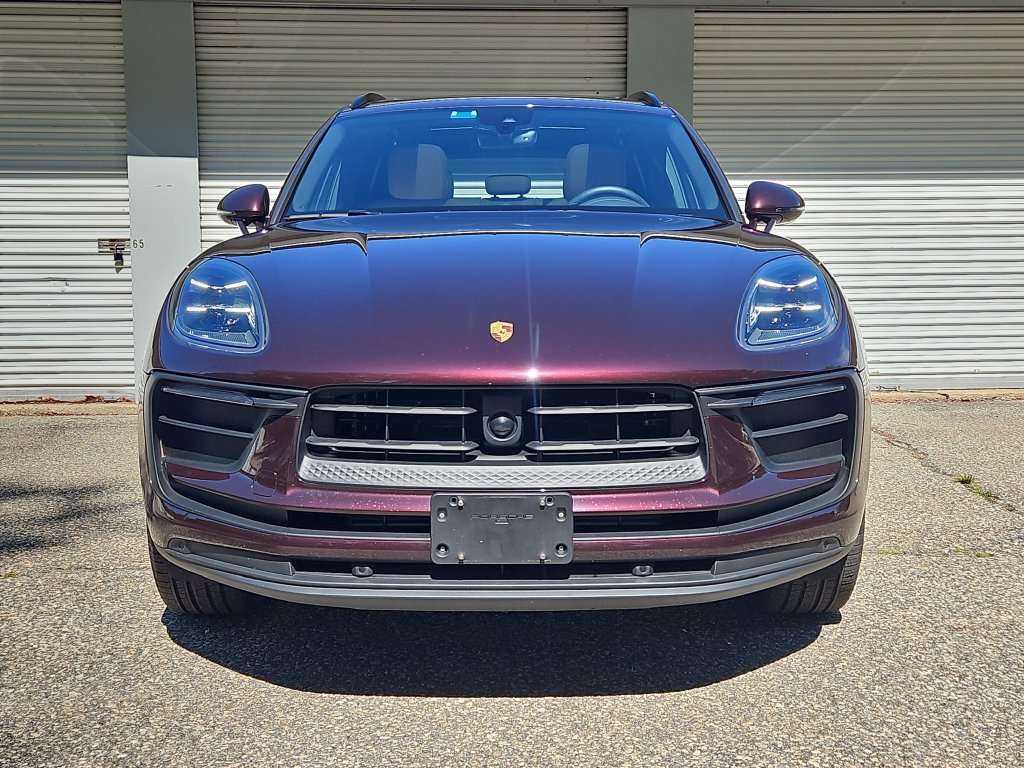 Certified 2026 Porsche Macan AWD/4WD image 10