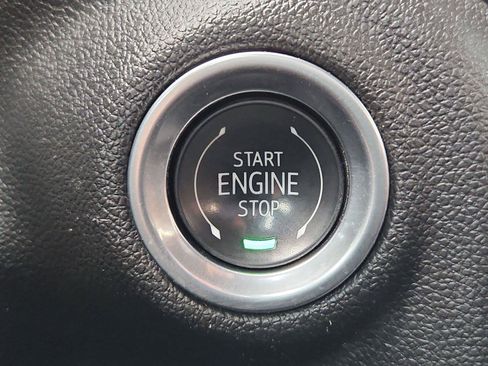 Used 2025 Chevrolet Silverado 1500 Custom RWD image 16