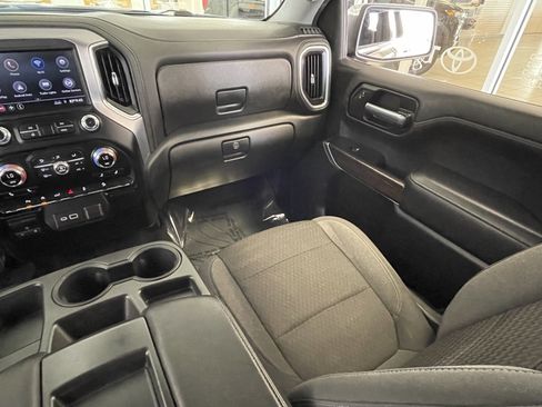 Used 2020 GMC Sierra 1500 SLE w/ SLE Value Package AWD/4WD image 28