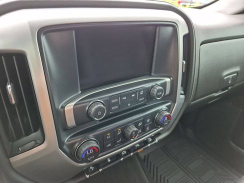 Used 2018 GMC Sierra 1500 SLE w/ SLE Value Package AWD/4WD image 27