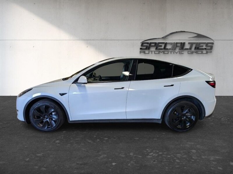 Used 2023 Tesla Model Y Long Range AWD/4WD image 7