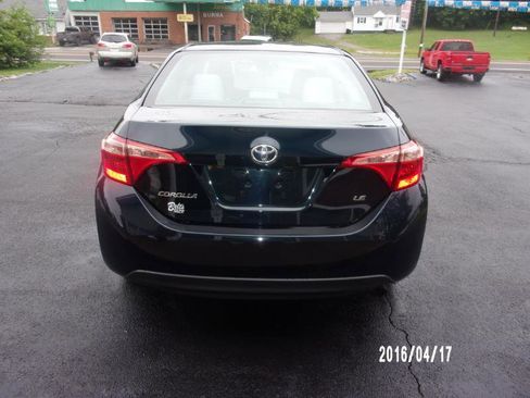 Used 2019 Toyota Corolla LE FWD image 5