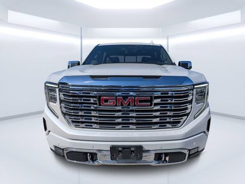 Used 2022 GMC Sierra 1500 Denali w/ Denali Reserve Package AWD/4WD image 8