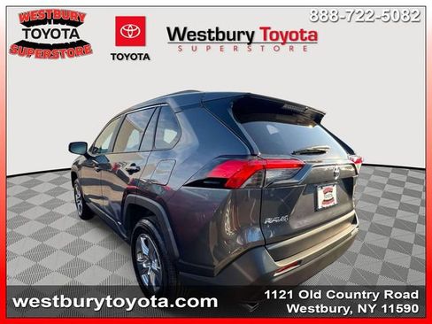 Used 2025 Toyota RAV4 XLE image 9
