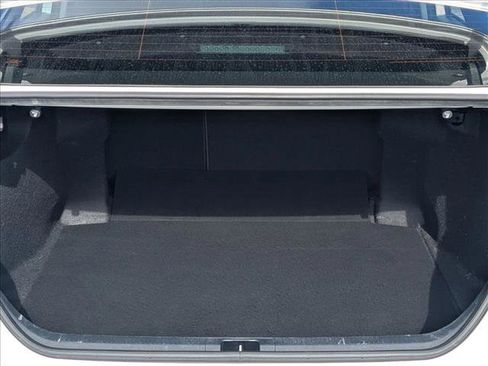 Used 2022 Toyota Camry SE image 6