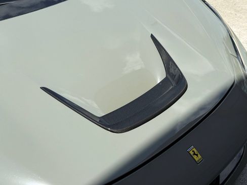 Used 2020 Ferrari F8 Tributo RWD image 40