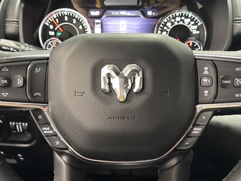 Used 2025 RAM 1500 Laramie w/ Sport Appearance Package AWD/4WD image 16