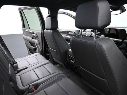 Used 2025 Chevrolet Tahoe Z71 image 21