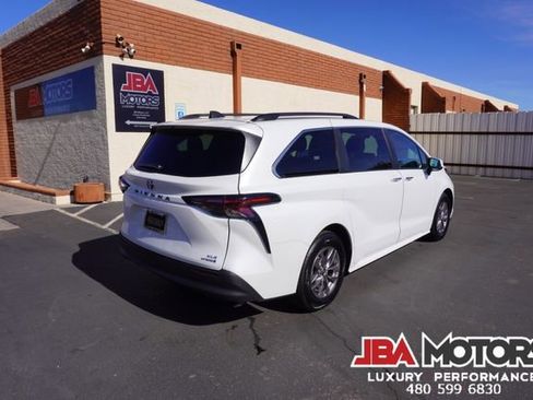 Used 2023 Toyota Sienna XLE image 53