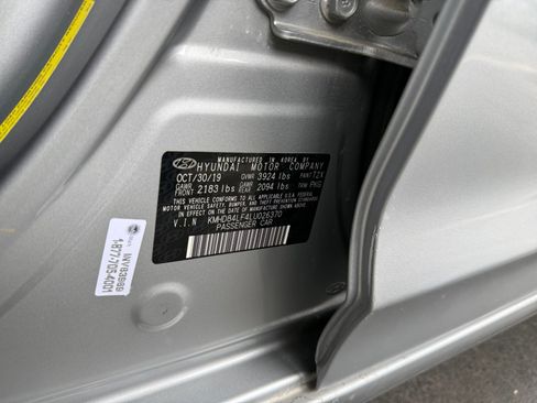 Used 2020 Hyundai Elantra SEL FWD image 21