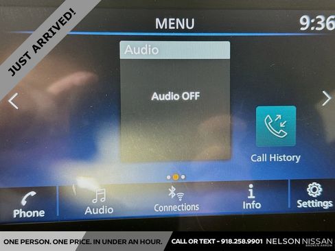 Used 2024 Nissan Frontier SV w/ Technology Package RWD image 14