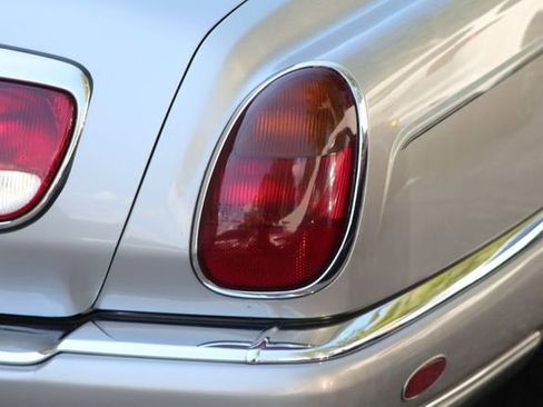 Used 1999 Rolls-Royce Silver Seraph image 11