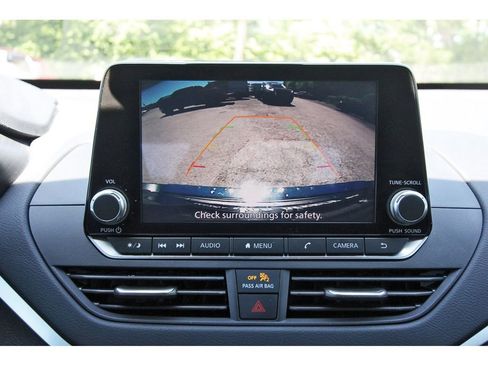 Used 2022 Nissan Altima 2.5 SV FWD image 28