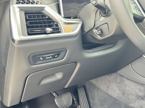 Used 2026 BMW X5 xDrive50e w/ Premium Package image 13