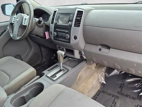 Used 2018 Nissan Frontier SV AWD/4WD image 19