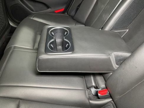 Used 2025 Genesis G70 2.5T image 50