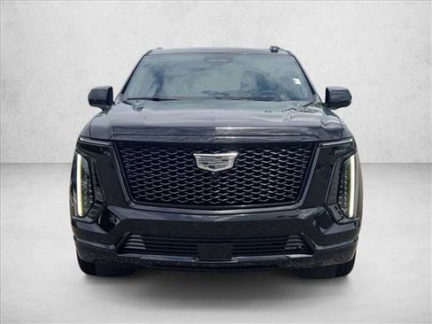 Used 2025 Cadillac Escalade ESV Sport Platinum w/ LPO, ONYX Package AWD/4WD image 2