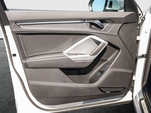 New 2025 Audi Q3 2.0T Premium Plus image 21