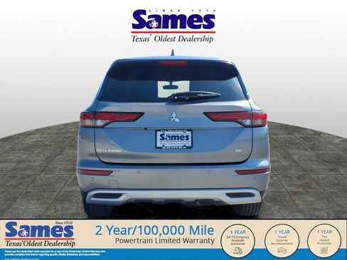 Used 2023 Mitsubishi Outlander SE FWD image 4