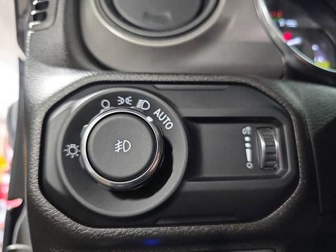 Used 2023 Jeep Wrangler Unlimited w/ Cold Weather Group AWD/4WD image 25