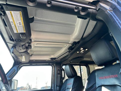 Used 2022 Jeep Wrangler Unlimited Rubicon w/ LED Lighting Group AWD/4WD image 23