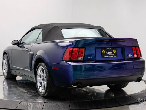 Used 2004 Ford Mustang Cobra image 11