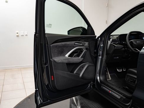 New 2026 Audi SQ5 Premium Plus AWD/4WD image 28