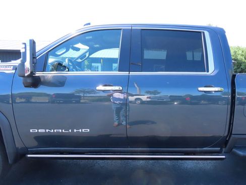 Used 2021 GMC Sierra 3500 Denali w/ Denali Ultimate Package AWD/4WD image 16