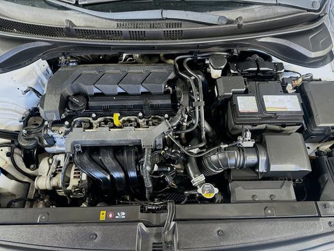 Used 2021 Hyundai Accent SE FWD image 30