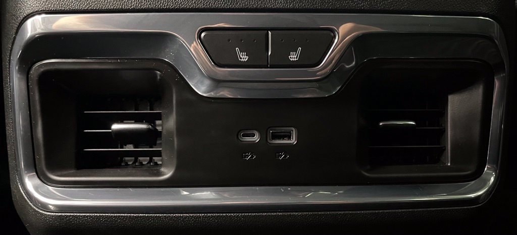 Used 2024 Chevrolet Silverado 2500 LTZ w/ LTZ Plus Package AWD/4WD image 49