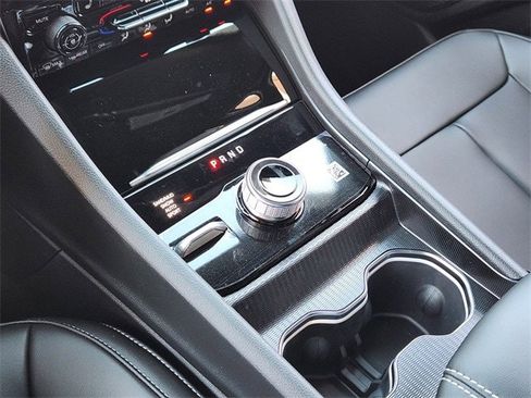 New 2025 Jeep Grand Cherokee Limited w/ Black Appearance Package image 16