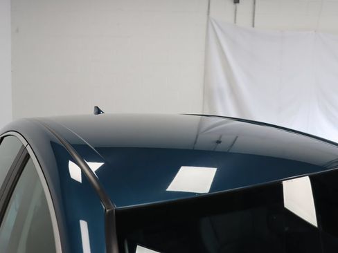 Used 2025 Toyota Camry XLE FWD image 17