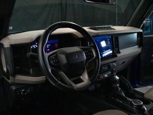 Used 2022 Ford Bronco Wildtrak image 24