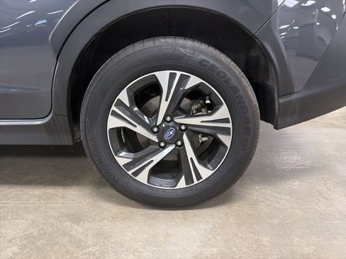 Used 2024 Subaru Crosstrek 2.0i Premium w/ Popular Package #3 image 5